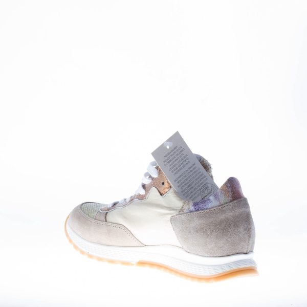 QUATTROBARRADODICI sneaker in camoscio TORTORA e tessuto naturale con inserti laminati - immagine 5