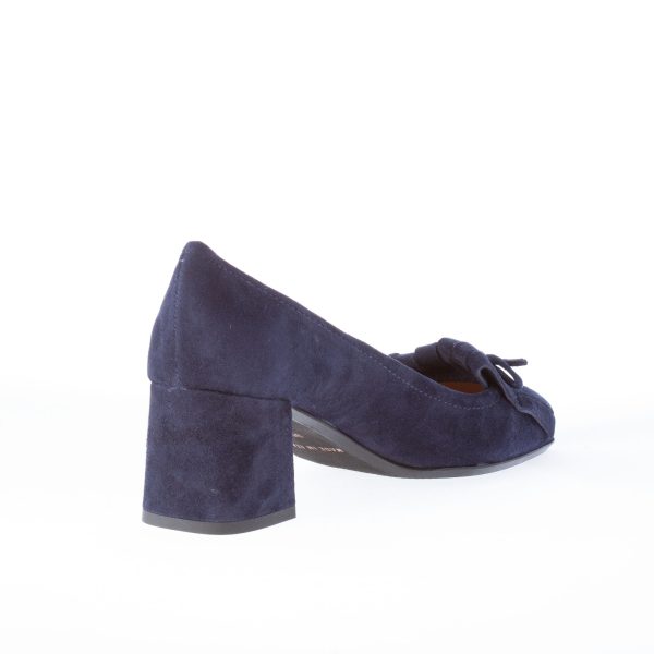 IL BORGO FIRENZE donna décolleté in camoscio BLU con frangia. Tacco 5,5 cm - immagine 3