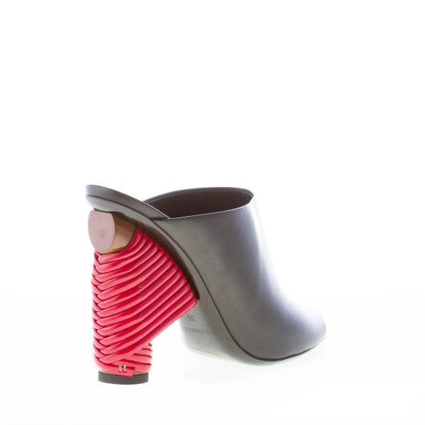 BALENCIAGA donna sandalo slide in pelle NERO con tacco rosso intrecciato. Tacco 11 cm - immagine 3