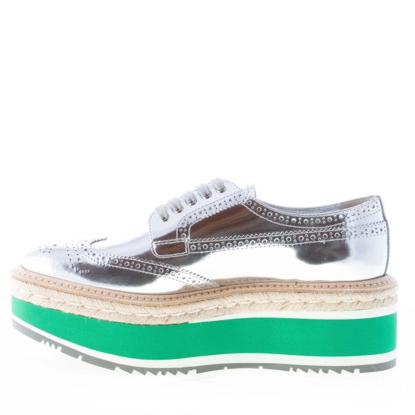 PRADA donna derby in pelle specchio ARGENTO con coda di rondine e zeppa - immagine 5