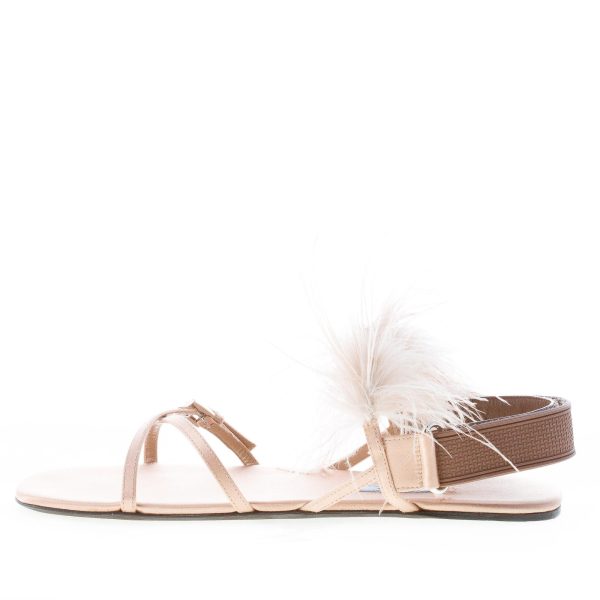 PRADA donna sandalo basso in raso NATURALE con applicazione piume. Suola in cuoio - immagine 5
