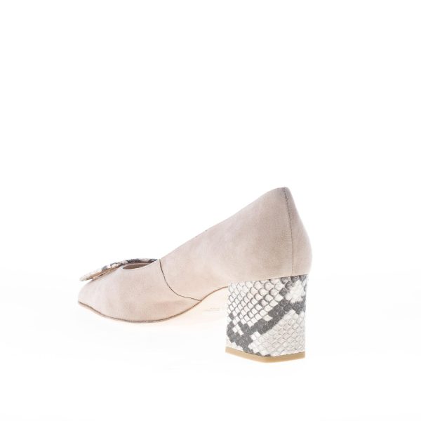 IL BORGO FIRENZE decolletè in camoscio BEIGE con fibbia e tacco rettile. Tacco 5,5 cm - immagine 4
