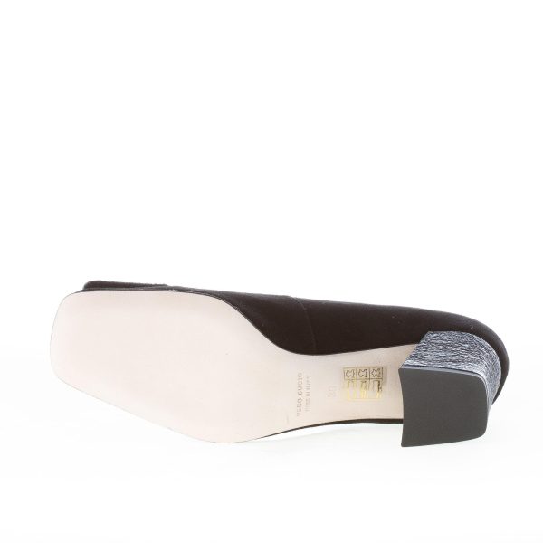 IL BORGO FIRENZE decolletè in camoscio NERO con fibbia craquelè. Tacco 5,5 cm - immagine 8