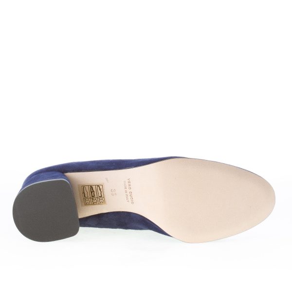 IL BORGO FIRENZE decolletè in camoscio BLU con profilo smerlato. Tacco 5,5 cm - immagine 8