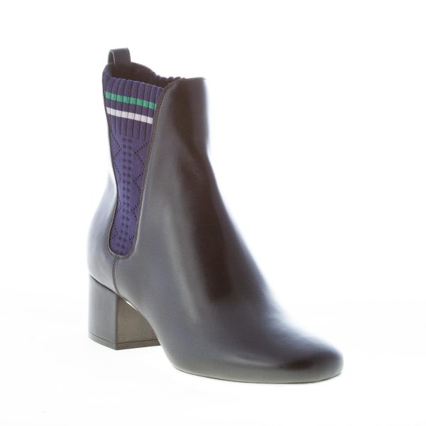 FENDI donna stivaletto in pelle NERO con inserti elastici in tessuto. Tacco 4,5 cm - immagine 2