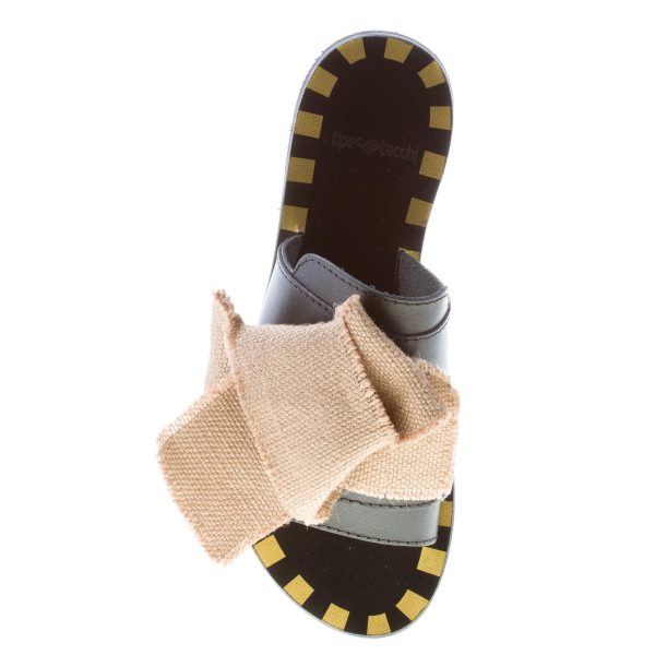 TIPI E TACCHI sandalo ciabatta bassa in pelle NERO con maxi fiocco in canvas tortora - immagine 7