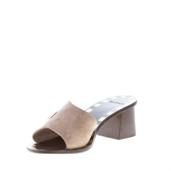 TIPI E TACCHI sandalo ciabatta in camoscio TORTORA con bottone. Tacco 6 cm - immagine 6