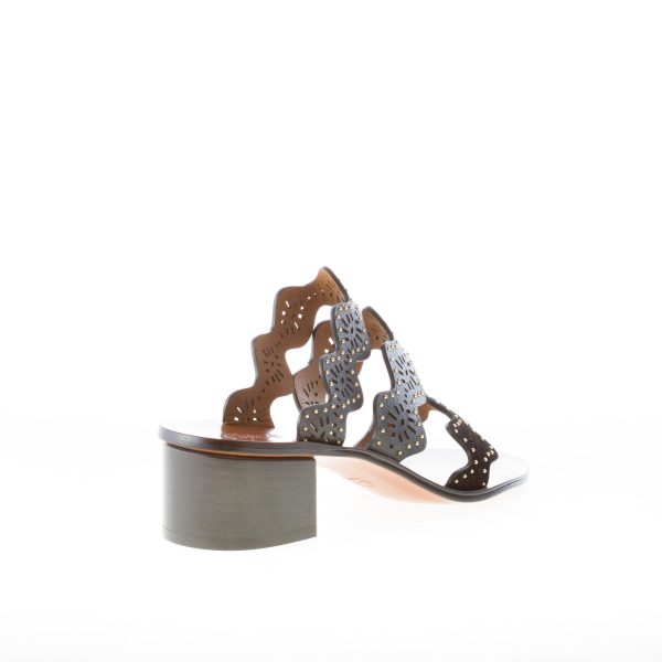 CHLOE' donna sandalo slide in pelle NERO con borchiette oro. Tacco 4 cm - immagine 3