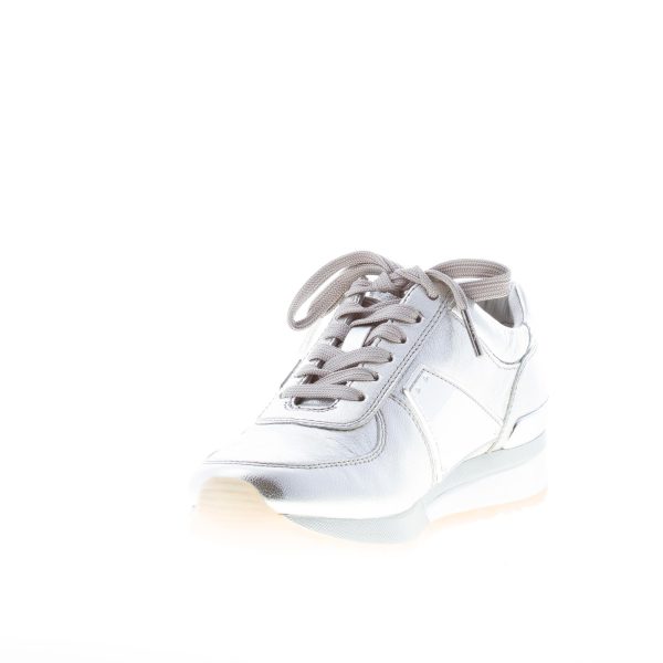 MICHAEL KORS donna sneaker Allie Plate Wrap in pelle metallizzata ARGENTO - immagine 6