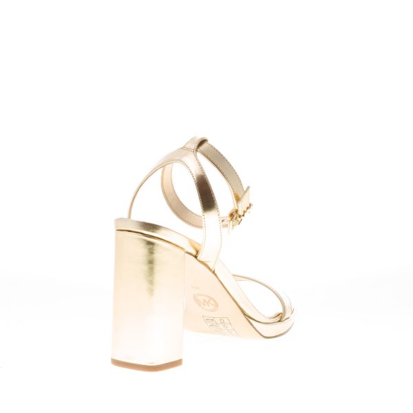 MICHAEL KORS donna sandalo Angela Ankle Strap in pelle metallizzata ORO con cinturino alla caviglia. Tacco 10,5 cm - immagine 3