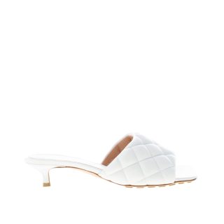 BOTTEGA VENETA donna sandalo mule Padded in pelle trapuntata OPTIC WHITE. Tacco 3,5 cm