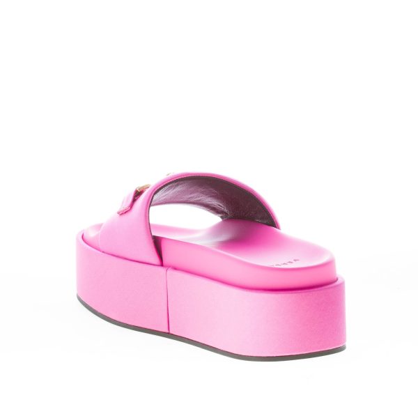 VERSACE sandalo platform slide in raso ROSA con emblema gioiello Medusa '95. Zeppa 6 cm - immagine 4