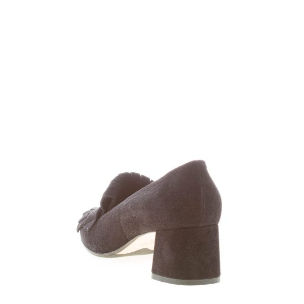 ANNA F. donna decolletè in camoscio NERO con maxi frangia. Tacco 5,5 cm - immagine 3