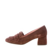 ANNA F. donna decolletè in camoscio TESTA DI MORO con maxi frangia. Tacco 5,5 cm