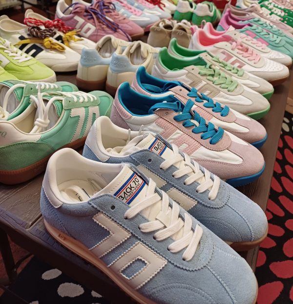 BACK 70 donna modelli CAMPIONARIO sneakers SOLO N.37 o 38. Scatola neutra