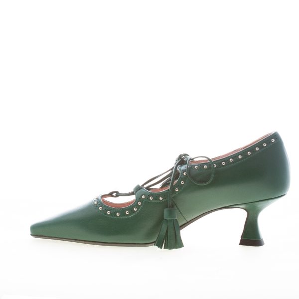 ANNA F. donna decolletè in pelle VERDE con laccetti, nappine e borchie. Tacco 5 cm - immagine 4